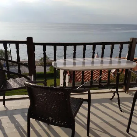 Sea Front + Olympus Sunset Cosy Holiday home *